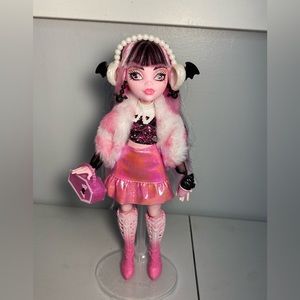 Monster High Doll with stand 
Smoke free home 
Displayed only